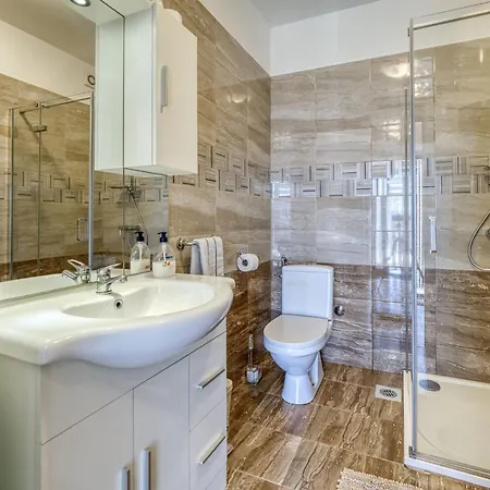 Apartment Edita By Interhome
