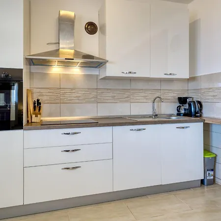 Appartamento Edita By Interhome